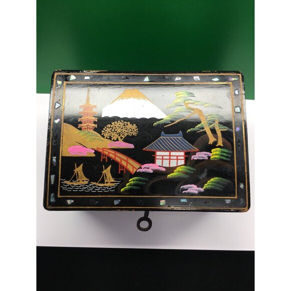 Vintage Japanese Lacquered Music Jewelry Box with Key Black 1950s - Sound Works - Picture 3 of 16